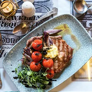 https://the-mews-hotel.yorkshirehotels.net